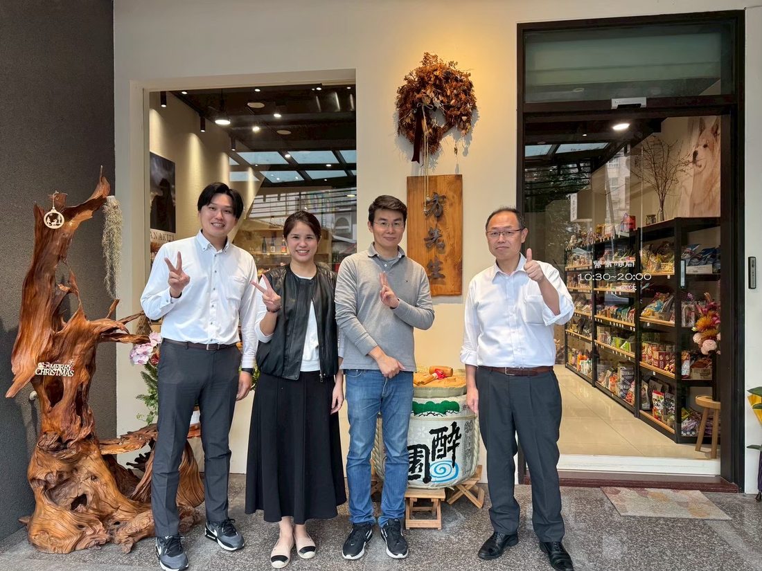 日本自治體與地方銀行來訪宜蘭直營店